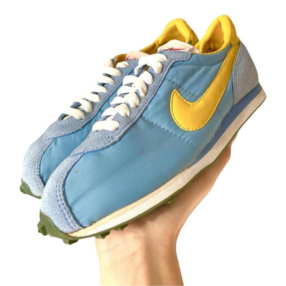 NIKE WAFFLE TRAINER Y2K 2001 Sneakers.